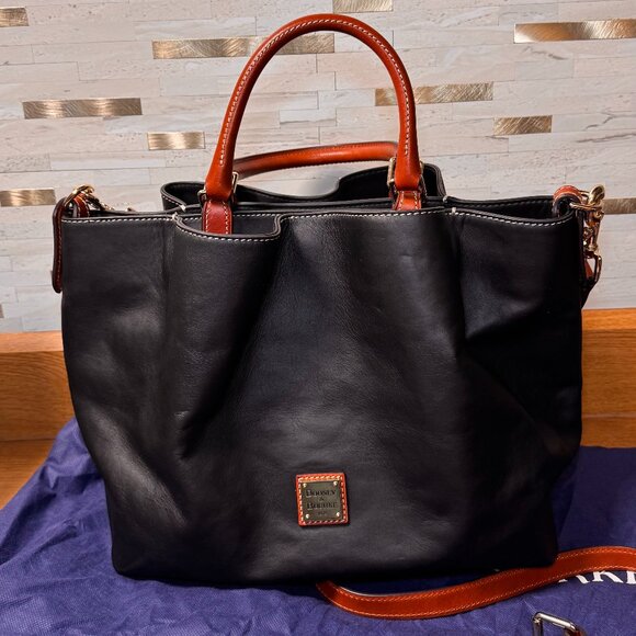 Dooney & Bourke Black Lucca Leather Barlow Purse - Picture 1 of 8